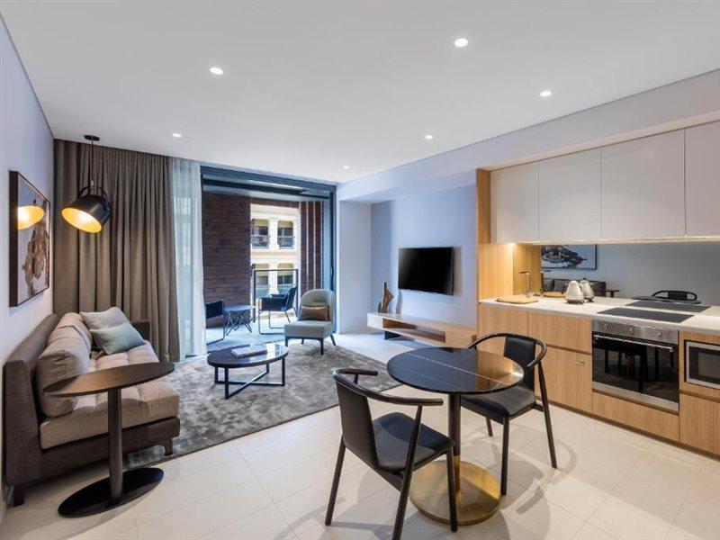 Skye Suites Sydney Eksteriør bilde A typical apartment at The Standard