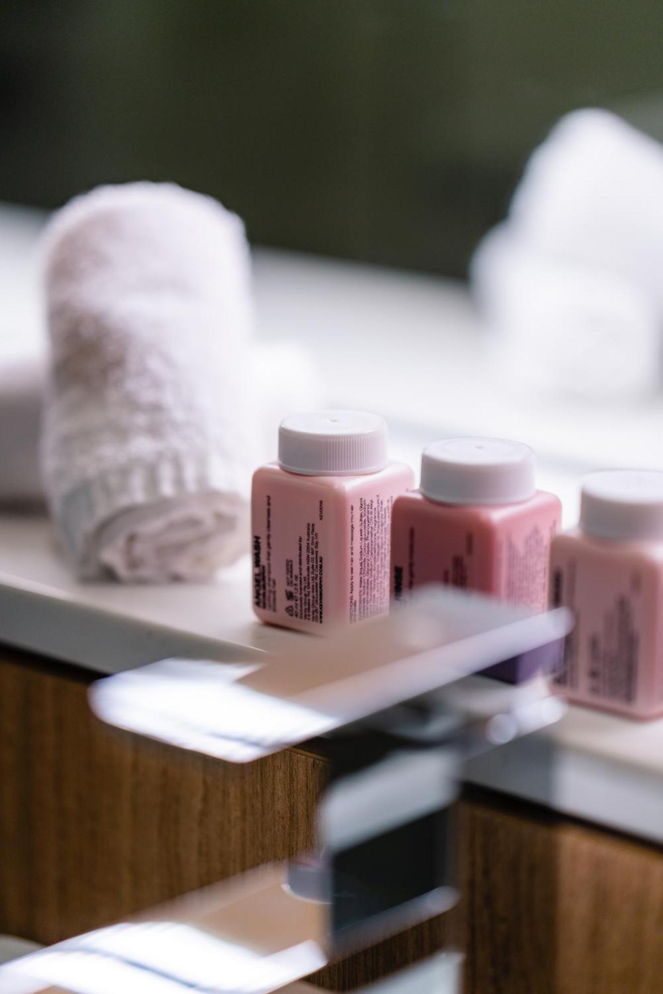 Skye Suites Sydney Rom bilde A variety of hair dyes