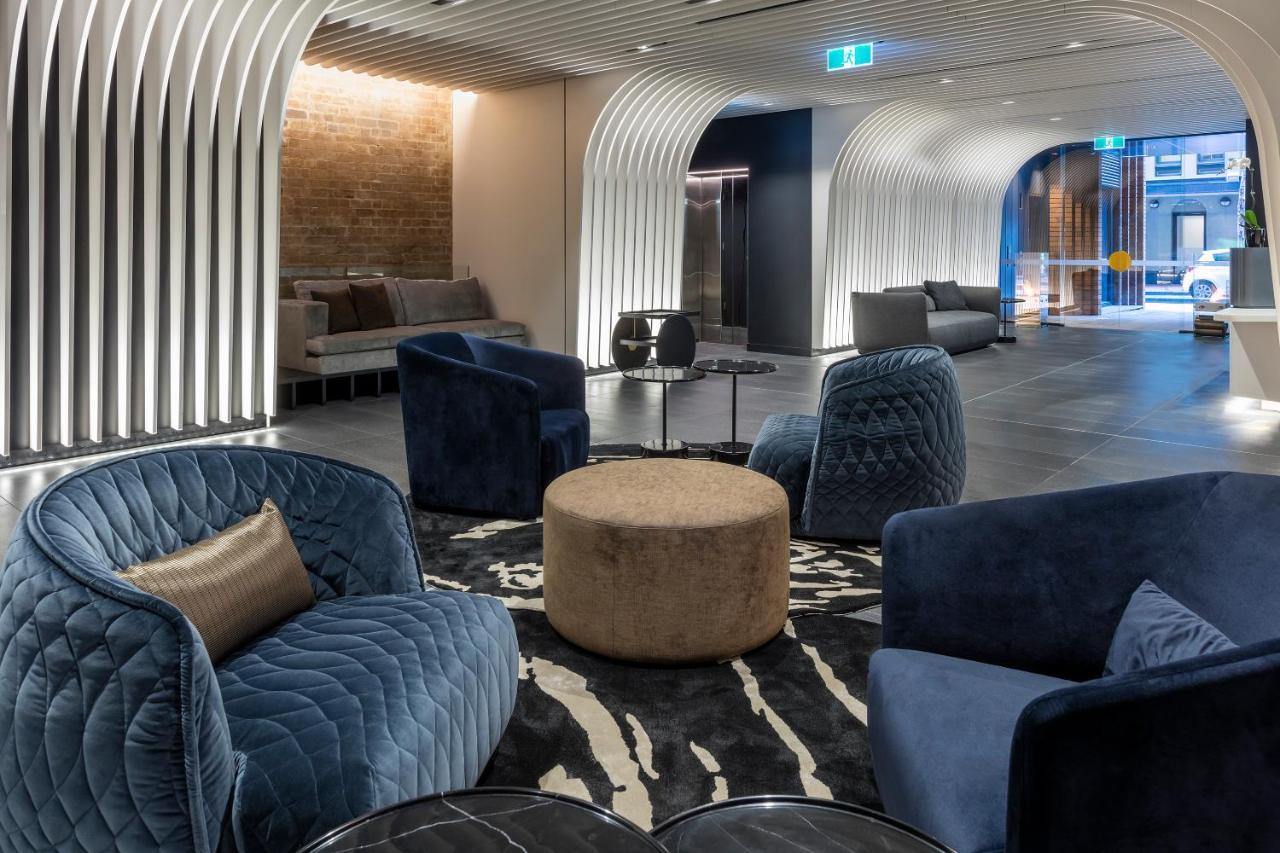 Skye Suites Sydney Eksteriør bilde The lounge at the airport