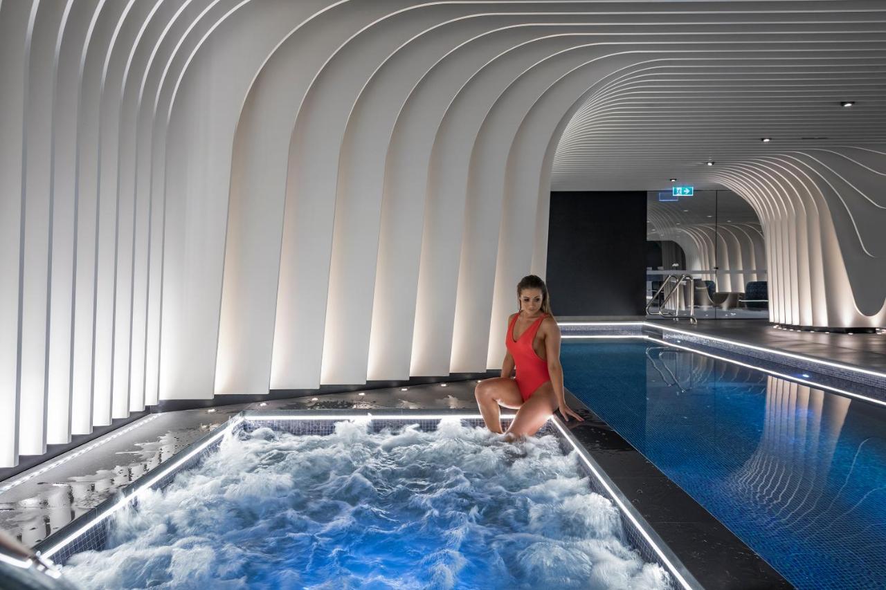 Skye Suites Sydney Eksteriør bilde The spa at The Dorchester